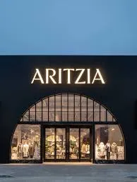 Aritzia Sale - Up To 25% Off Fashion Apparels & Accessories